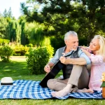 Kebiasaan Pagi Yang Membuat Pensiunan Lebih Sehat & Bahagia