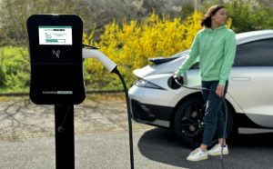 Mobil Listrik: Solusi Tepat Saat Harga BBM Makin Melambung