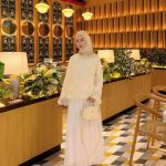 Bukber Lebih Modis: Outfit Warna Pastel Yang Fresh Dan Elegan
