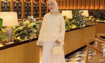 Bukber Lebih Modis: Outfit Warna Pastel Yang Fresh Dan Elegan