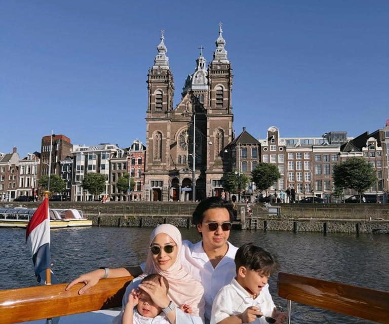 Gaya Santai Nikita Willy Menyusuri Open Havenfront Amsterdam