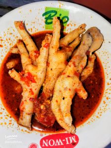 Meledak Di Mulut! Sensasi Pedas Ceker Mercon Viral