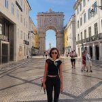 Liburan Elegan! Potret Novia Bachmid Liburan Di Lisbon, Portugal