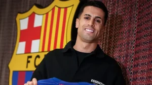 Cinta Barcelona! Joao Cancelo Rela Pangkas Gaji Hingga 81 %