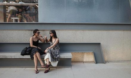 Momen Santai Sheila Dara Dan Fita Anggriani Di Korea Selatan