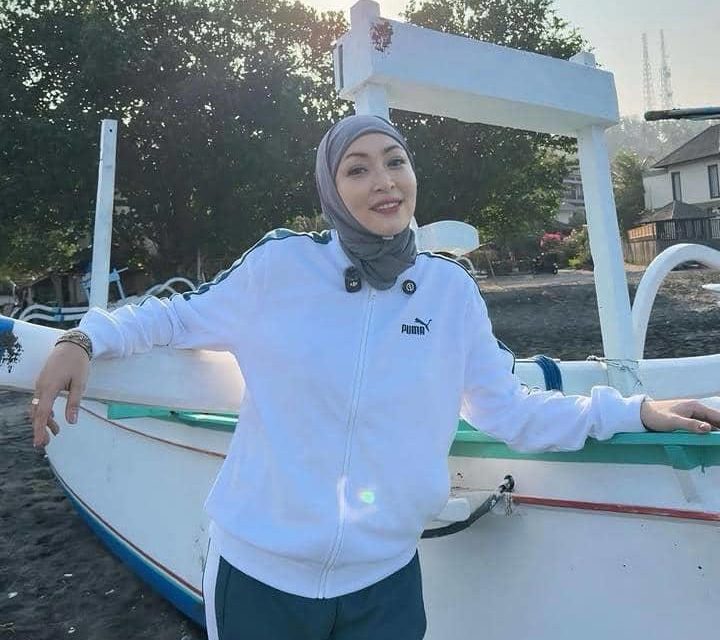 Cantiknya Sunrise! Angelina Sondakh Jalan-Jalan Pagi Di Lombok