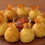 Kriuk Maksimal! Bola-Bola Udang Goreng Dengan Isian Gurih